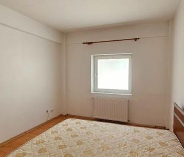 Inchiriez apartament de 2 camere,decomandate situat in zona Calea P... - Photo 4