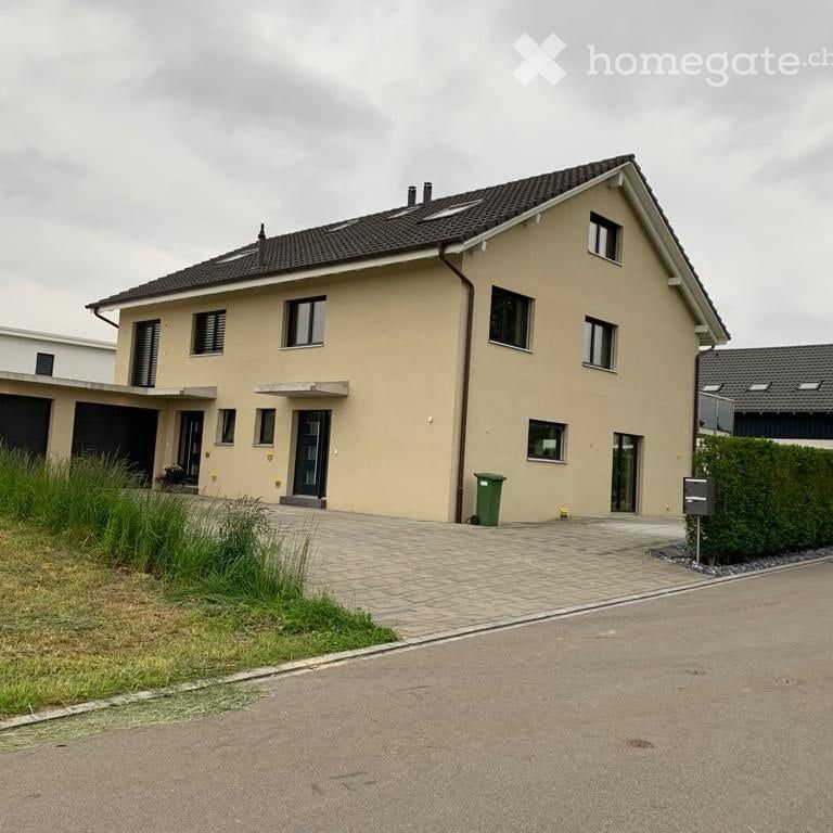 Doppeleinfamilienhaus in Lengwil - Photo 1