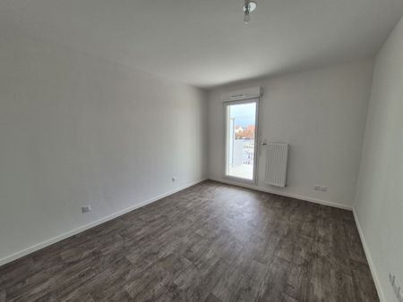 Location Appartement 2 pièces 48m² ARQUES 62510 - Photo 2