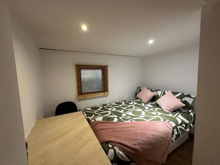 3 bedroom apartment to rent - Photo 5