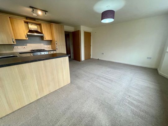 LOWTHER ROAD, CHARMINSTER (P07682) - Photo 1