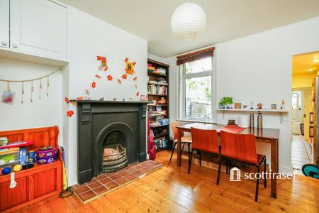 3 bedroom terraced house to rent - Photo 2