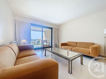 Location Appartement 3 pièces 84m² NICE 06300 - Photo 4