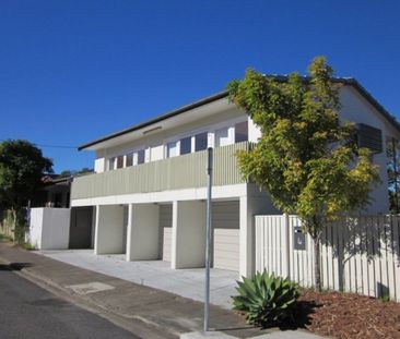 Prime Location, Polished Floors, Air-Conditioning - Photo 2