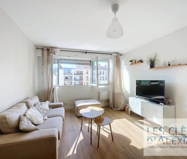 Location Appartement 2 pièces 44m² LYON 7ème - Photo 2