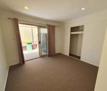 20 Ellis Drive, Mudgeeraba QLD 4213 - House For Rent | Domain - Photo 3