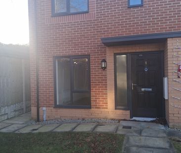 2 Bed Semi-Detached House, Albany Court, CH42 - Photo 4