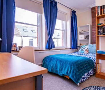 Quirky four bedroom house on Coburn Street - Photo 5