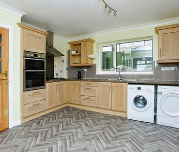 Peters Park Lane, Plymouth - Photo 3