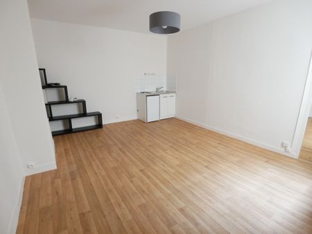 Location Appartement 2 pièces 41m² ANGERS 49100 - Photo 2