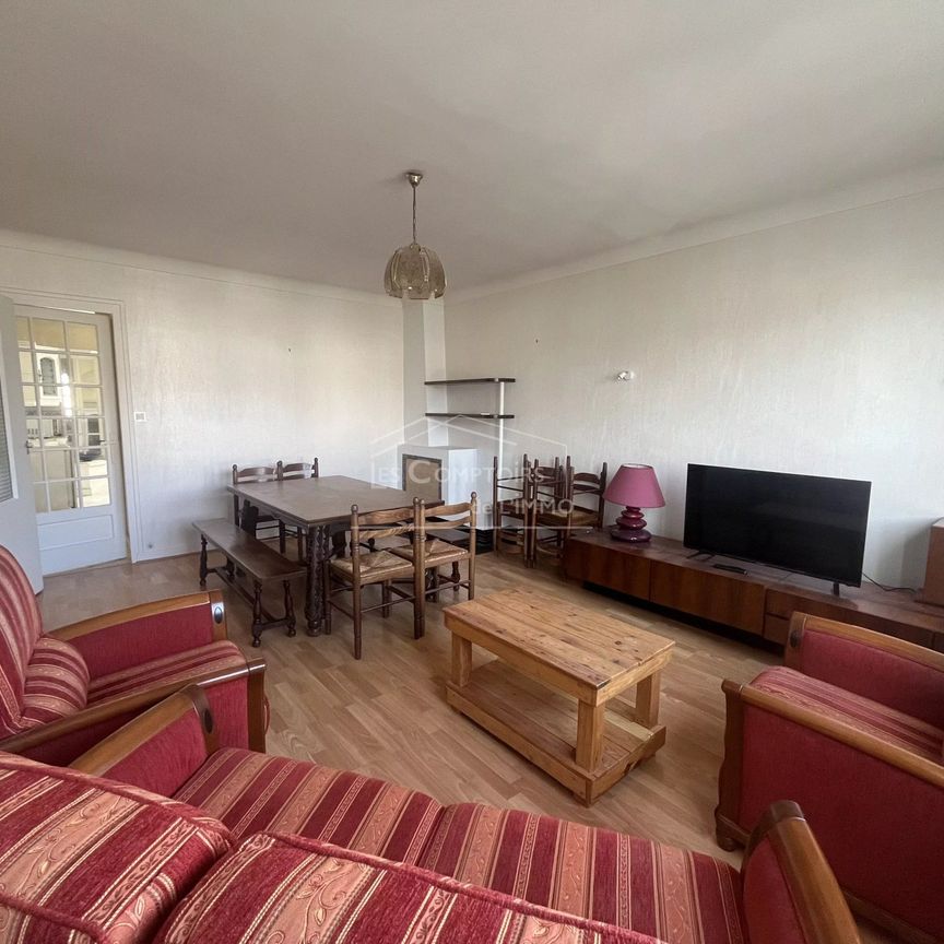 Location Maison 7 pièces 166m² DONGES 44480 - Photo 1