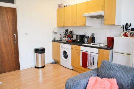 1 bedroom flat to rent - Photo 3