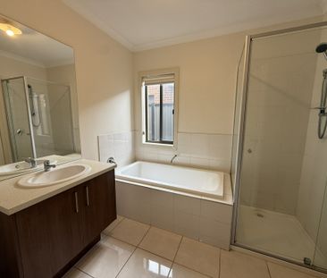 35 Tarlo Drive, Tarneit VIC, Belconnen - Photo 6