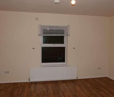 High Street, Romford, RM1 - Photo 5