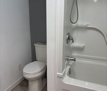 For Lease - 131 Kinzie Avenue Unit# B - Lower Level, Kitchener, Ont... - Photo 3