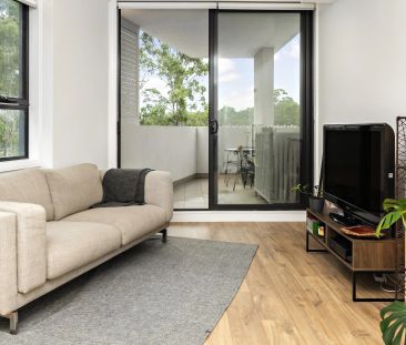 Gorgeous ONE BEDROOM Apartment with Parking - Photo 5