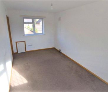 3 bedroom detached house to rent - Photo 2