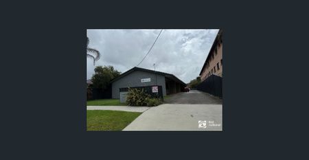 Two bedroom unit within a short walk to the beach - Photo 4