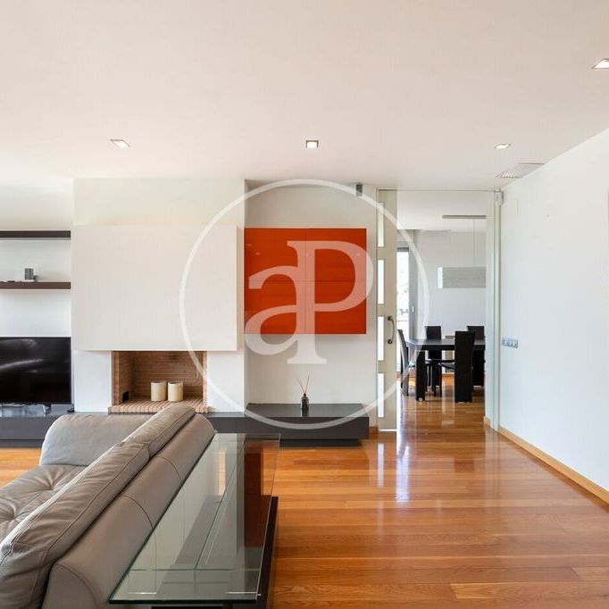 Luxury Villa for rent in Barcelona, Spain - Photo 1