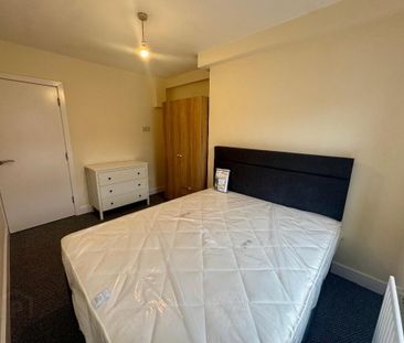 Apt 3, 8 Willowbank Gardens, Antrim Road, Belfast, BT15 5AH - Photo 5