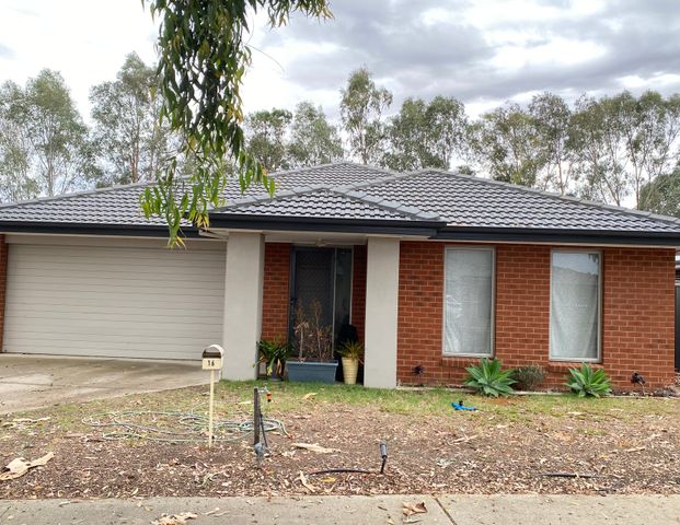 16 Robinson Way - Photo 1