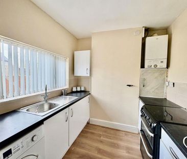 2 bedroom terraced house to rent - Photo 6