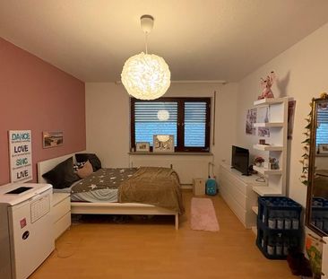 Vermiete Zimmer in Mädchen WG - Foto 1