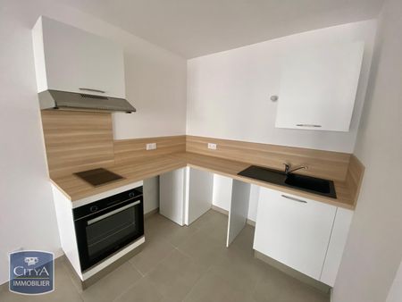 Location Appartement 2 pièces 40m² HYERES 83400 - Photo 4