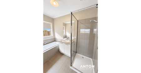 Spacious Modern Living at Manor Lakes! - Photo 4