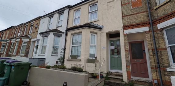 Albert Road, Folkestone, CT19 5RF, Kent - Photo 2