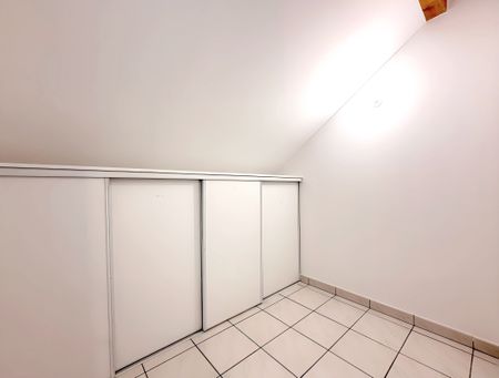 Location Appartement 2 pièces 57m² ARCHAMPS 74160 - Photo 2