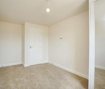 3 bedroom terraced house to rent - Photo 6