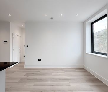 Rye Close, Fleet, Hampshire, GU51 - Photo 1