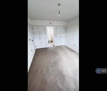 4 bedroom detached house to rent - Photo 4
