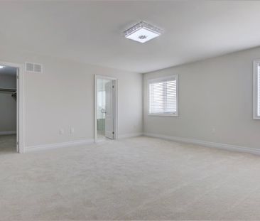 For Lease - 707 Harry Douglas Street, Newmarket, Ontario - Photo 4