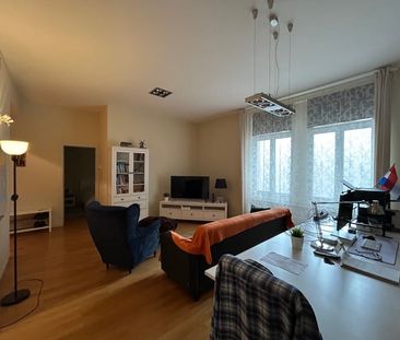 Appartement te huur - Photo 1