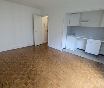 location Appartement T1 DE 26m² À PARIS 15 - Photo 3