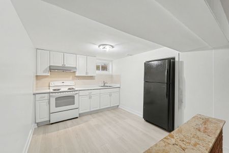 For Lease - 47 Hadrian Drive Unit# Basement, Toronto, Ontario - Photo 2