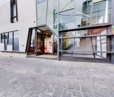 Large Studio - Photo 4