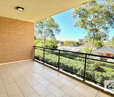 Modern 2-Bedroom Apartment in Prime Lidcombe Location - Photo 5