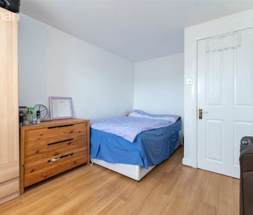 5 bedroom house to rent - Photo 1