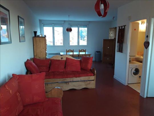 2 pièces - Meublé - 46,97 m² - 2ème étage - Colocation non autorisée - Photo 1