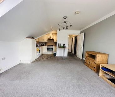 7 Blackrock Grove, Newtownabbey, BT36 4NA - Photo 1