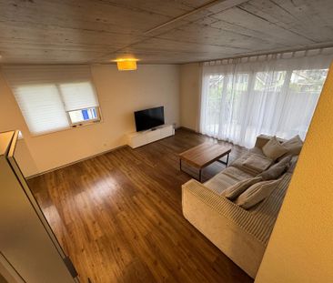 Charmante 2.5- Zimmerwohnung - Photo 2
