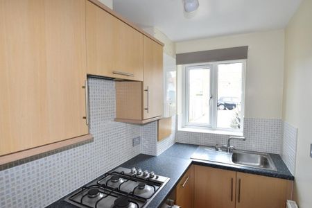 1 bedroom semi-detached house to rent - Photo 4