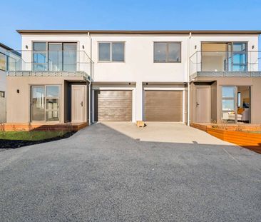 Modern 4-Bedroom Homes - 42 Jellicoe Avenue - Photo 5