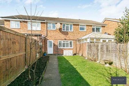 Egmont Road, Walton-on-thames, Surrey, KT12 - Photo 4