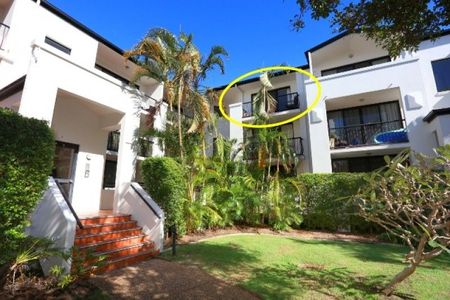 Top Floor Fully Furnished Apartment - Photo 5