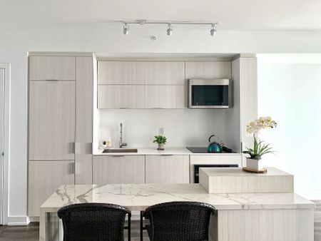 For Lease - 370 Martha Street Unit# 806, Burlington, Ontario - Photo 3