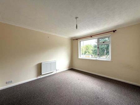 3 bed apartment to rent in - Exeter Road, Cullompton, EX15 - Photo 2